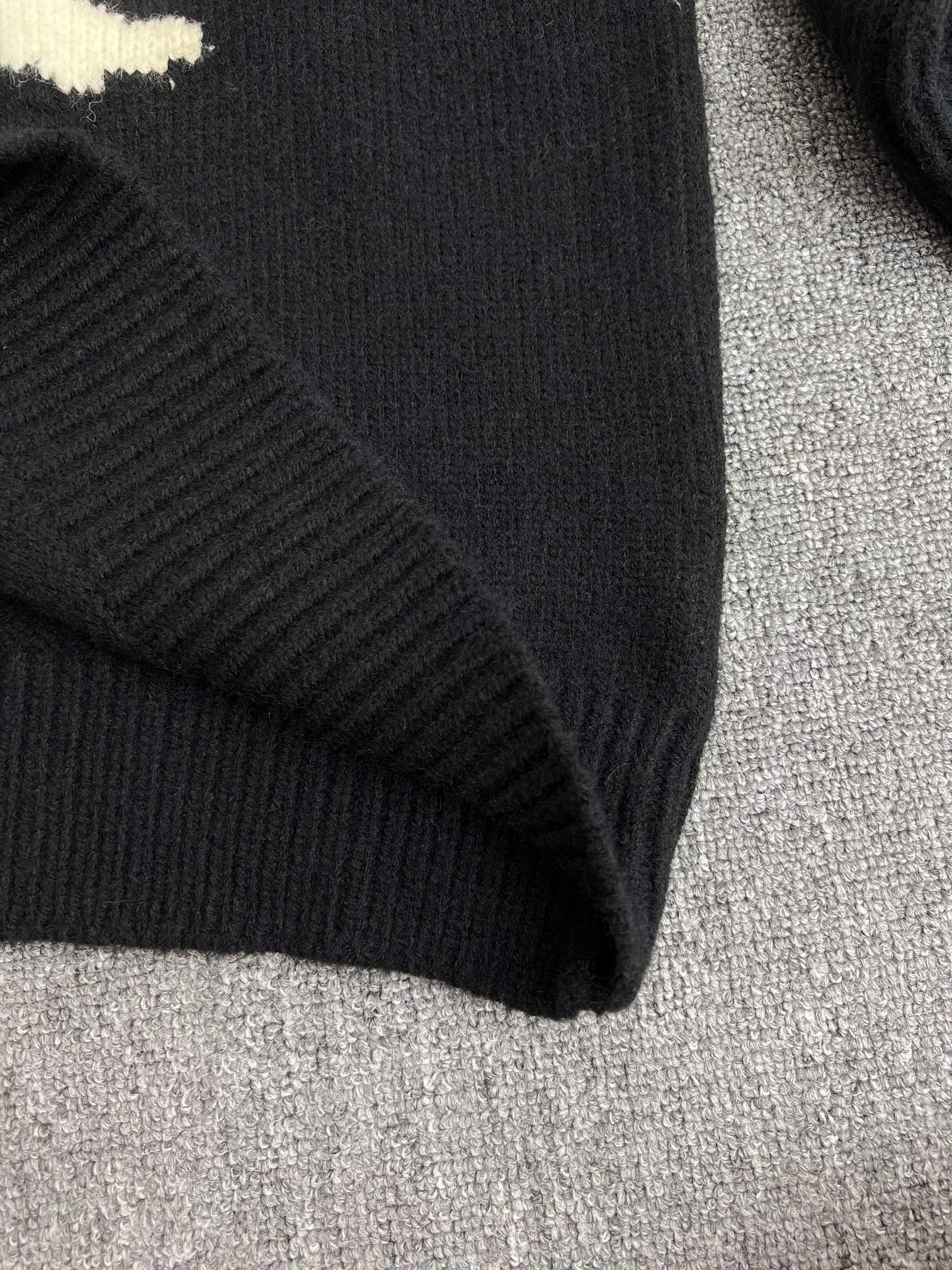 LuxluxHouse Best Quality Clothes Burberry Hoodie & Sweater
