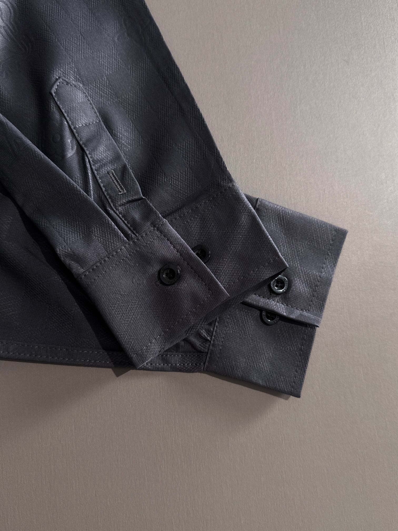 LuxluxHouse Best Quality Clothes Shirts&Polo Louis Vuitton
