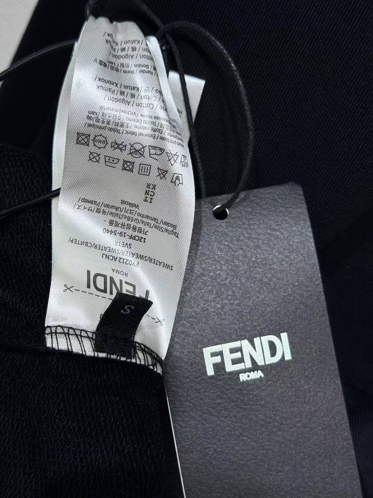 LuxluxHouse Best Quality Clothes Fendi Hoodie & Sweater