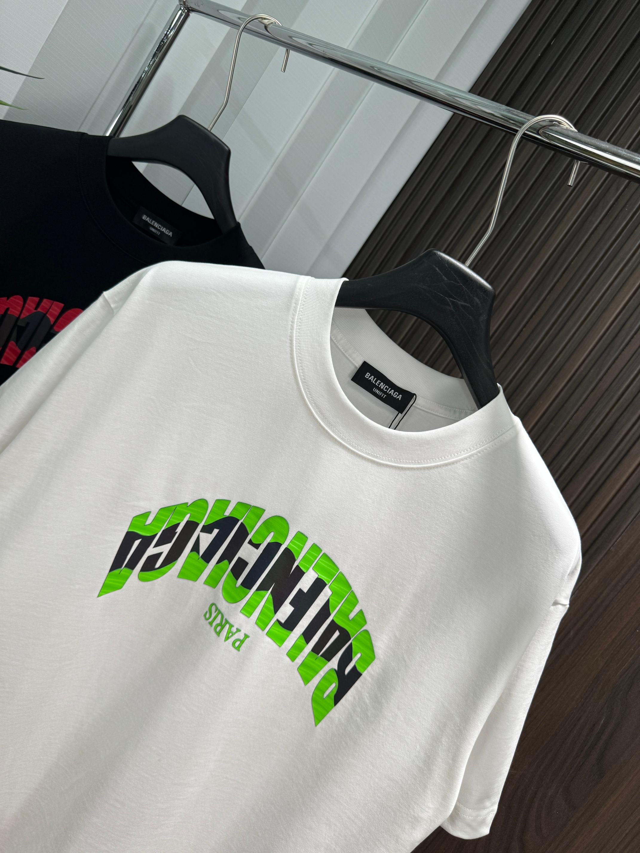 LuxluxHouse Best Quality Clothes Balenciaga T-shirt