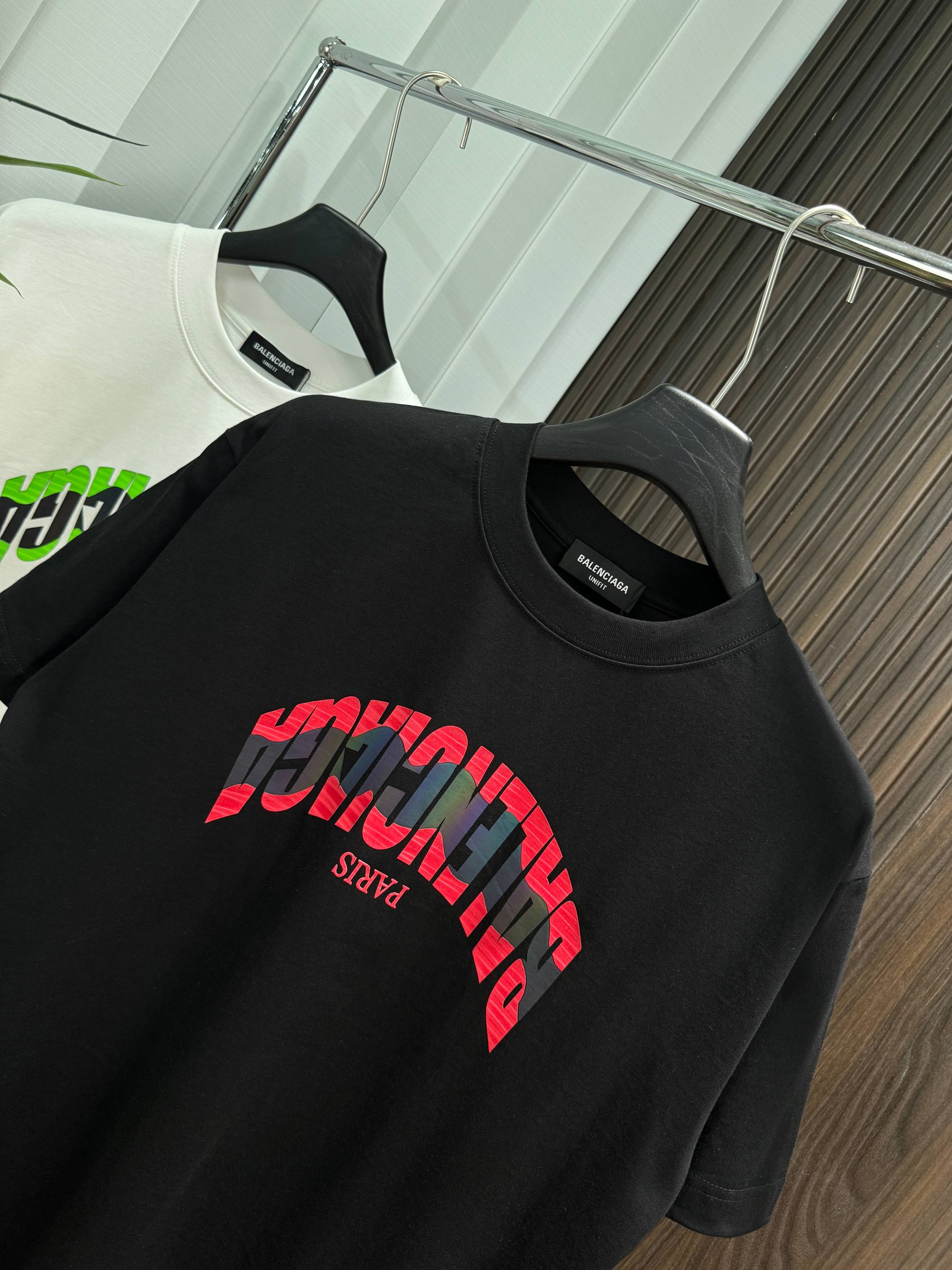 LuxluxHouse Best Quality Clothes Balenciaga T-shirt
