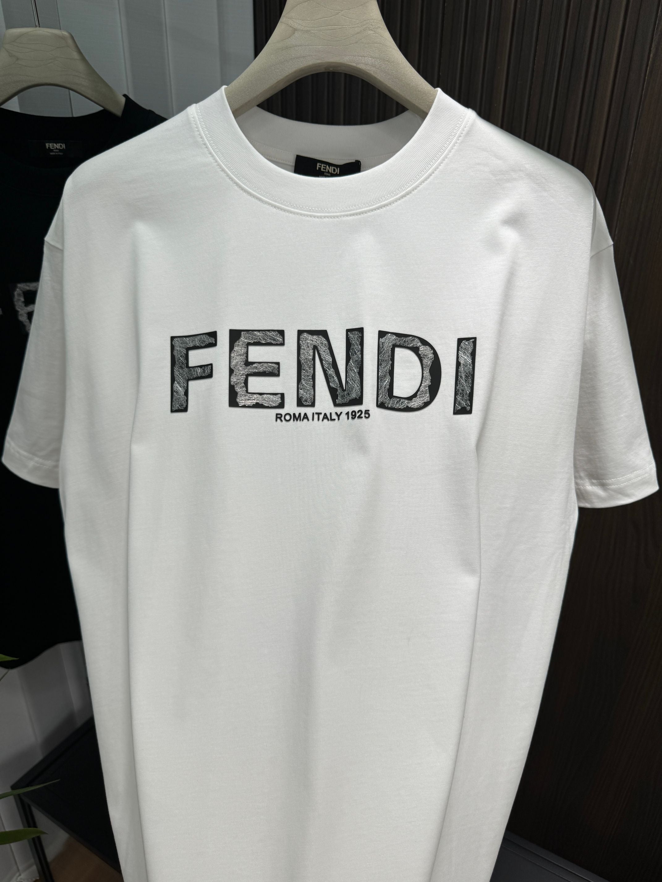LuxluxHouse Best Quality Clothes Fendi T-shirt