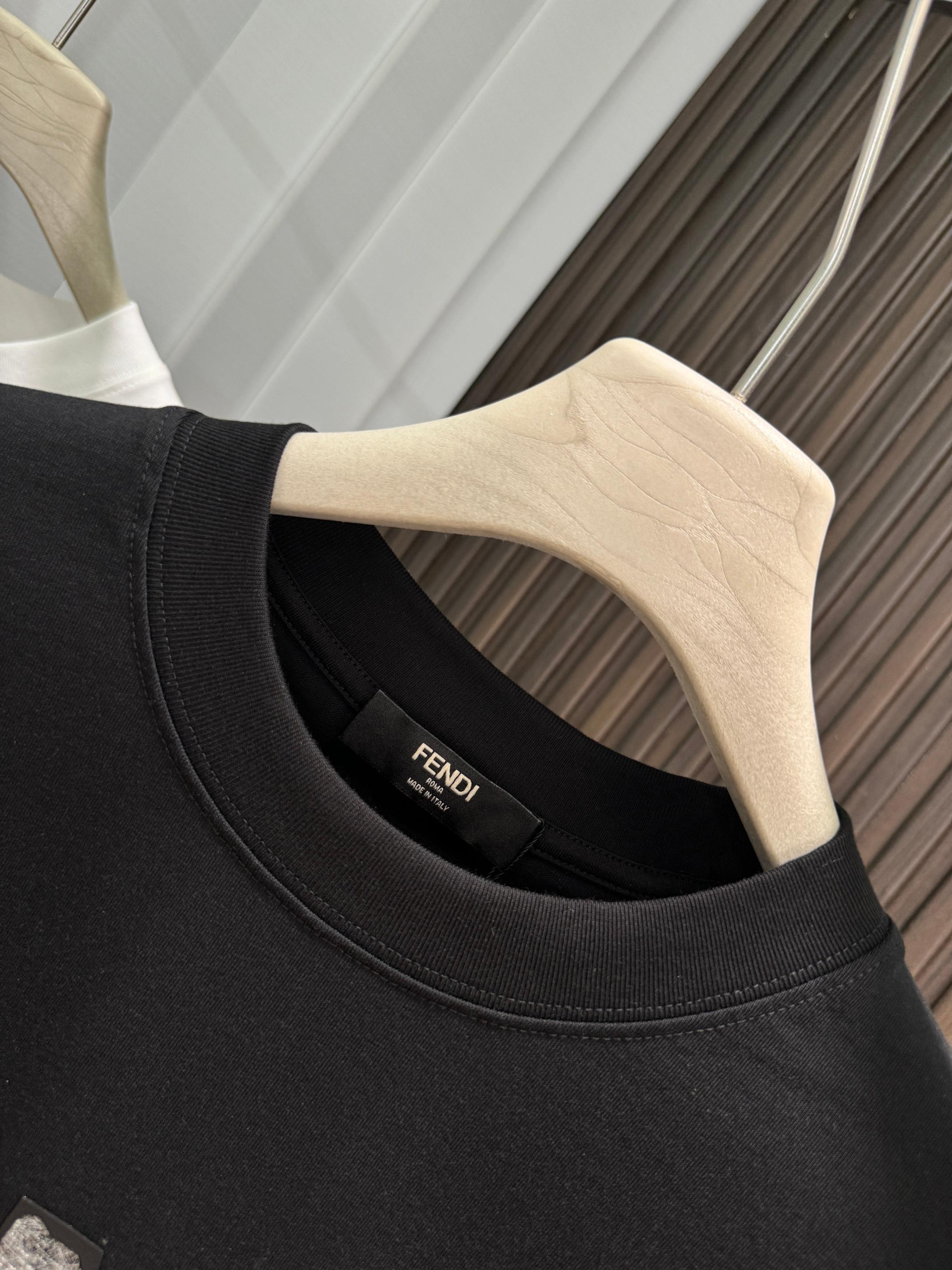 LuxluxHouse Best Quality Clothes Fendi T-shirt