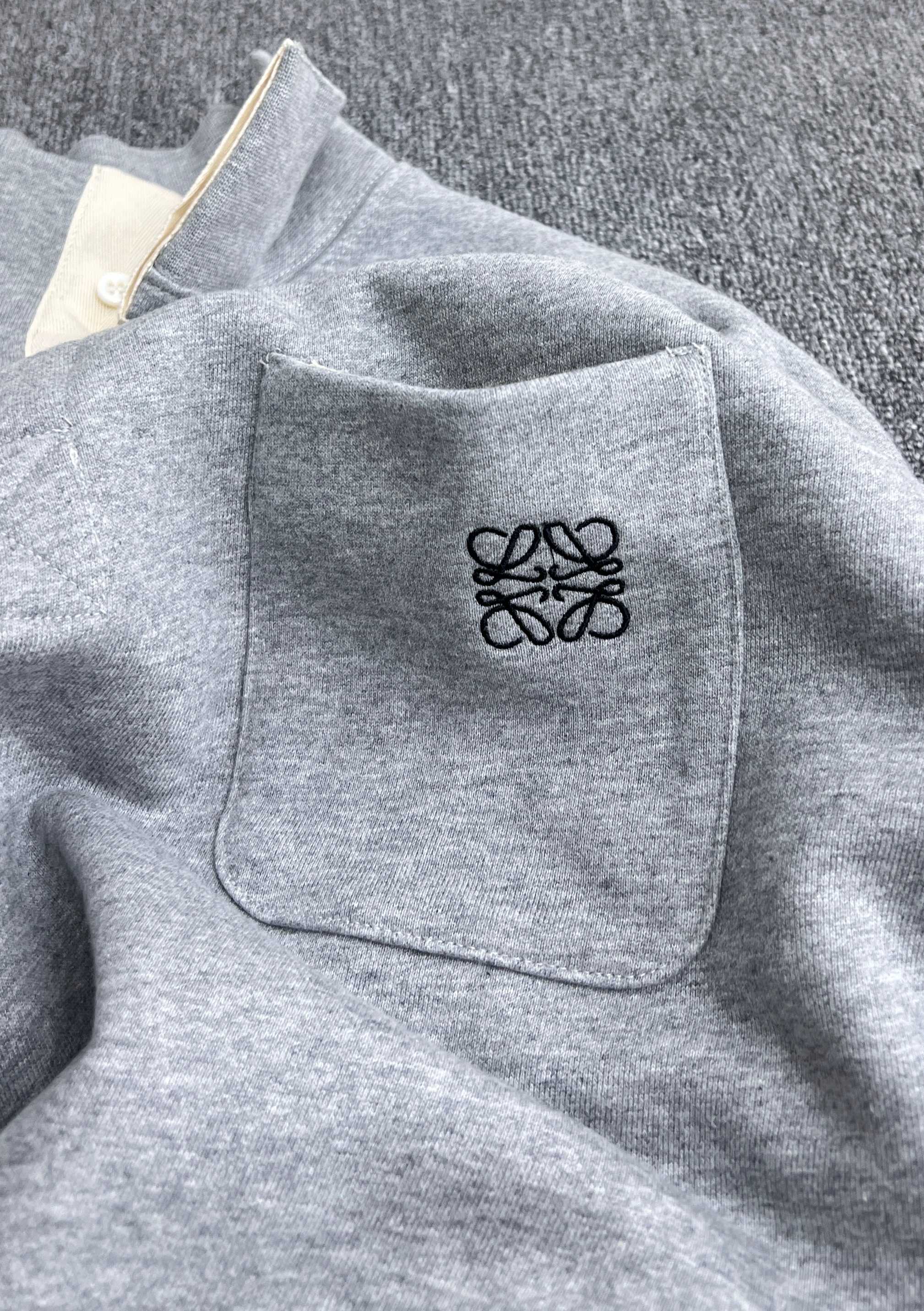 LuxluxHouse Best Quality Clothes Hoodie & Sweater Loewe