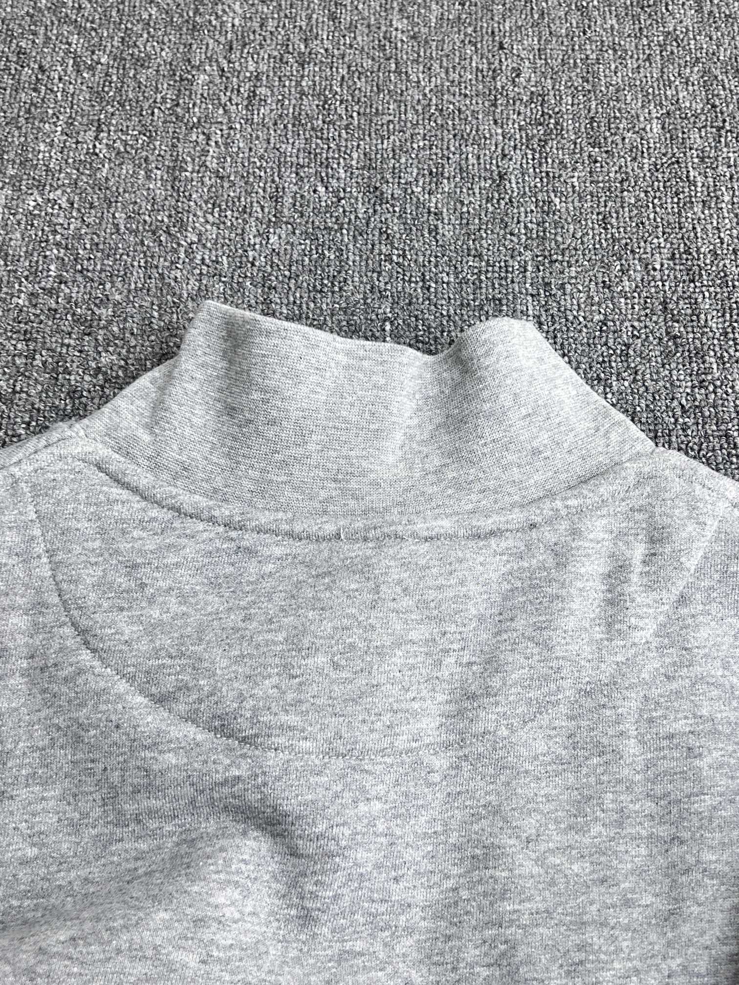 LuxluxHouse Best Quality Clothes Hoodie & Sweater Loewe