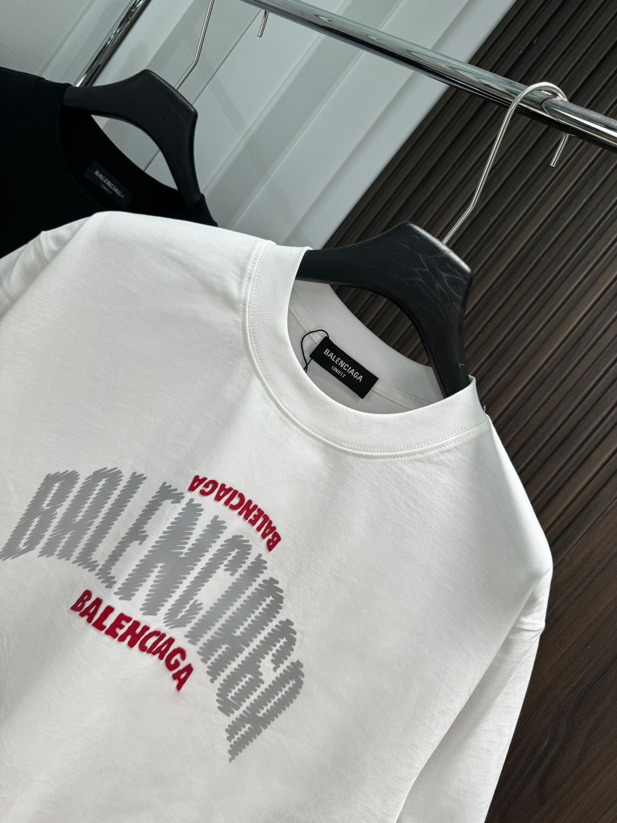 LuxluxHouse Best Quality Clothes Balenciaga T-shirt
