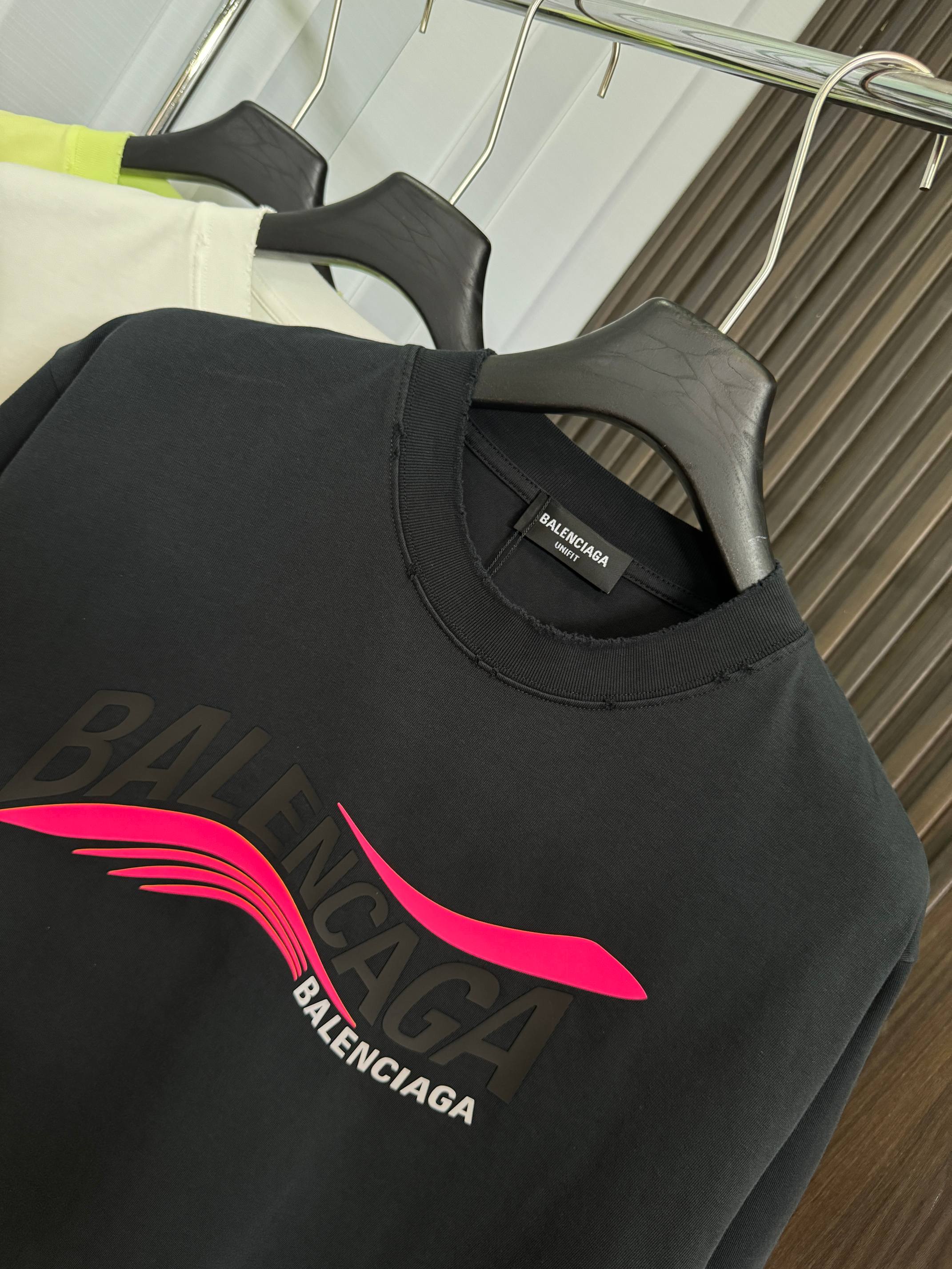 LuxluxHouse Best Quality Clothes Balenciaga T-shirt