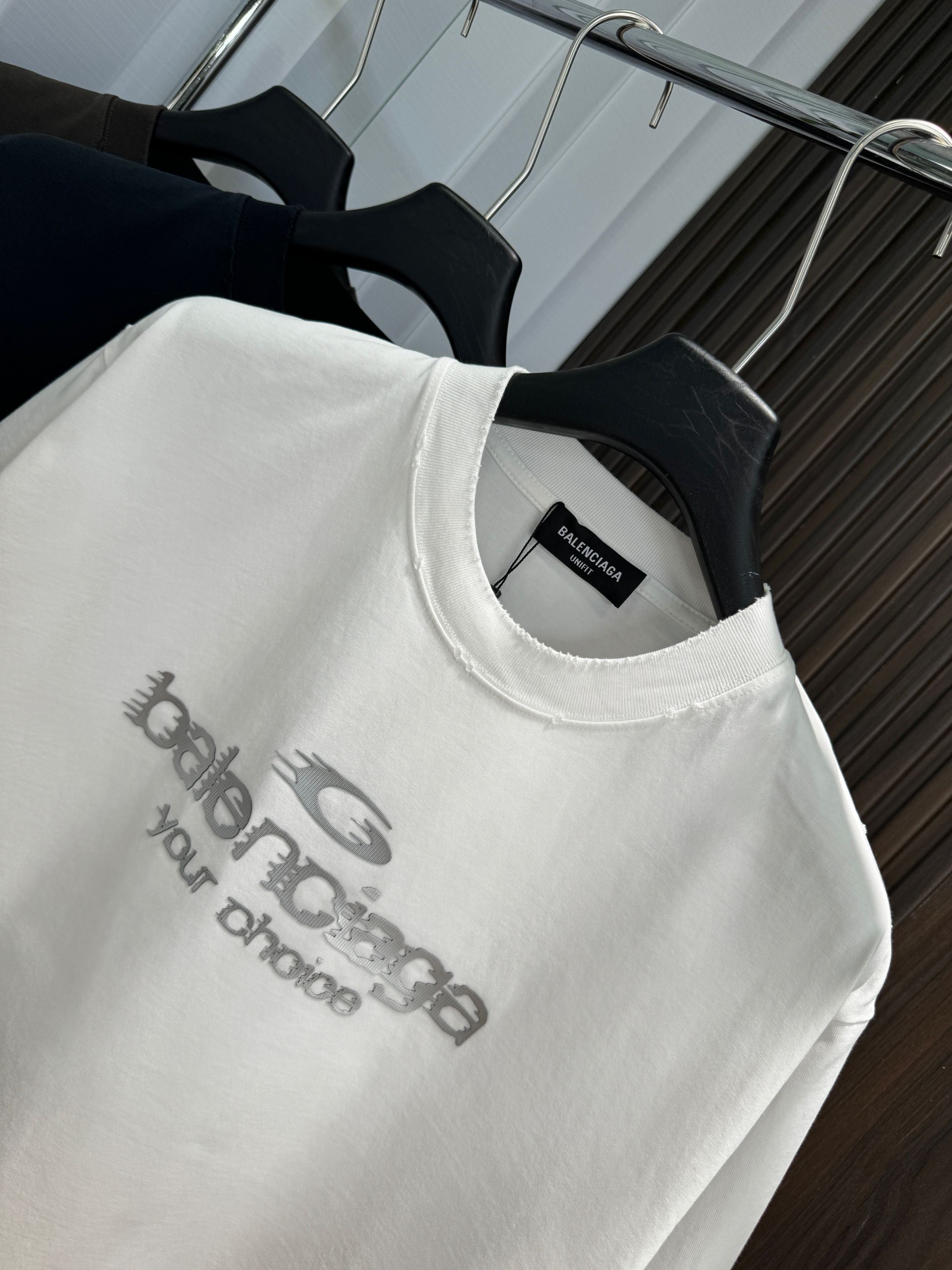 LuxluxHouse Best Quality Clothes Balenciaga T-shirt