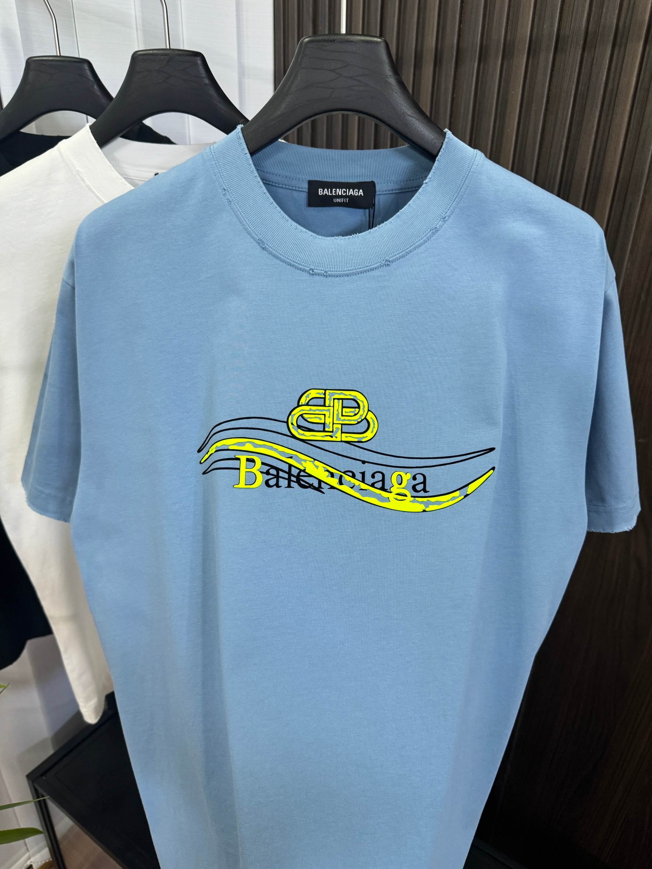 LuxluxHouse Best Quality Clothes Balenciaga T-shirt