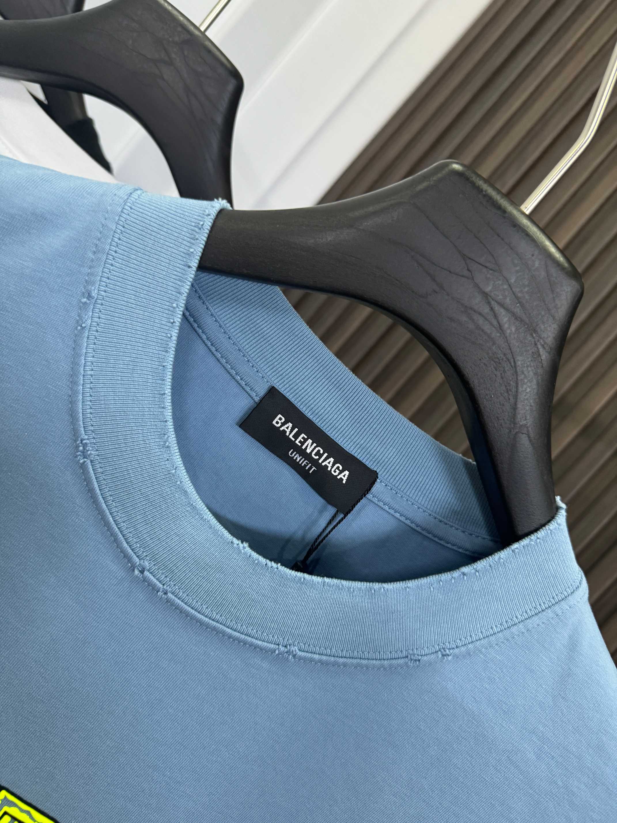 LuxluxHouse Best Quality Clothes Balenciaga T-shirt