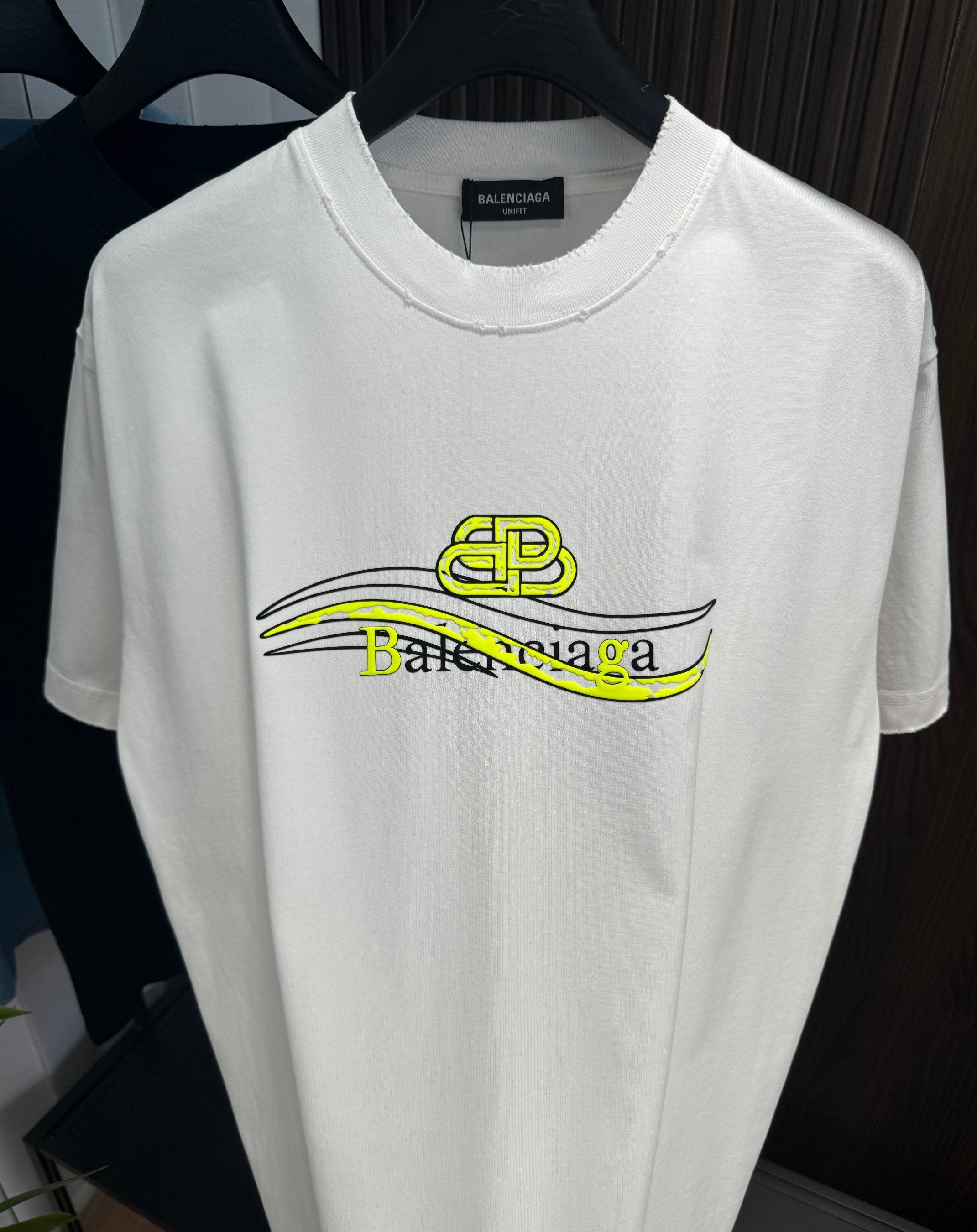 LuxluxHouse Best Quality Clothes Balenciaga T-shirt