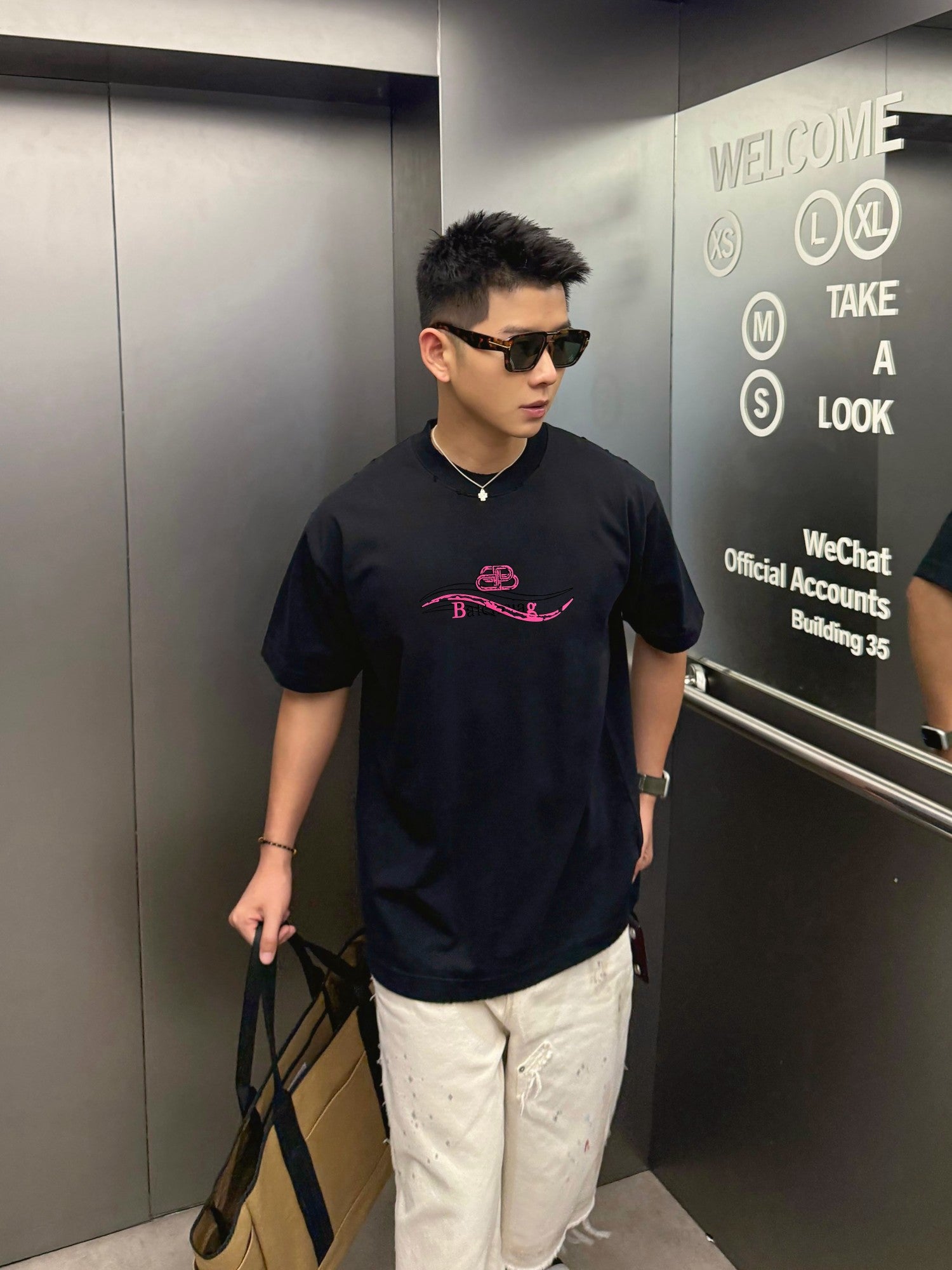 LuxluxHouse Best Quality Clothes Balenciaga T-shirt