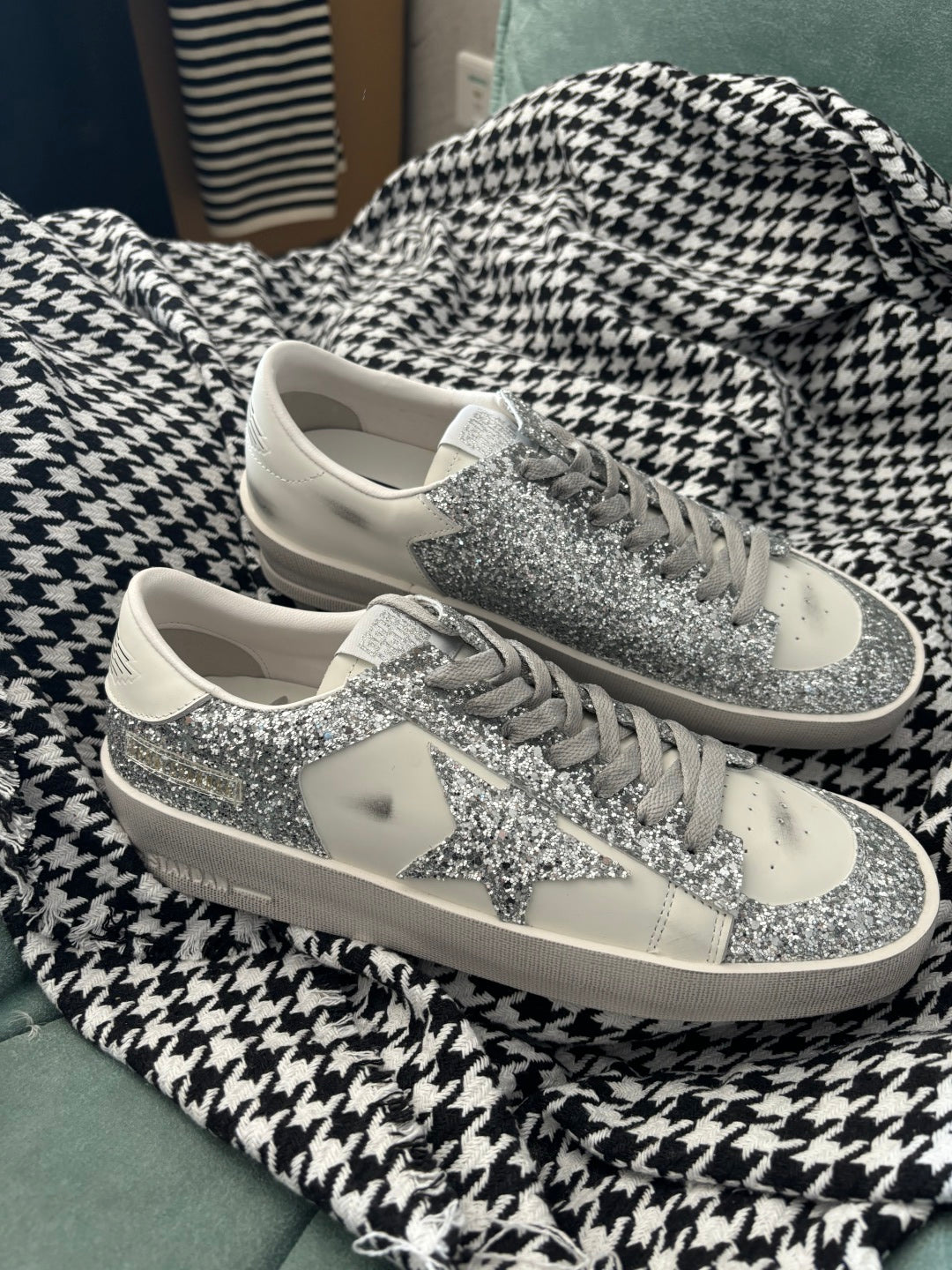 LuxluxHouse Best Quality Shoes Golden Goose