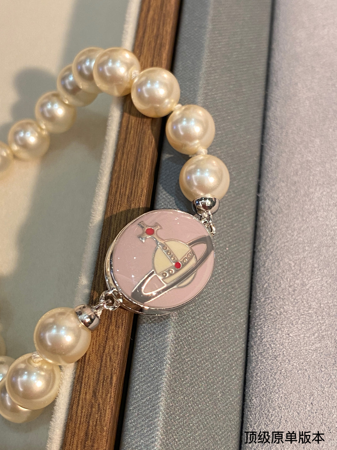 LuxluxHouse Best Quality Accessories Bracelet Vivienne Westwood