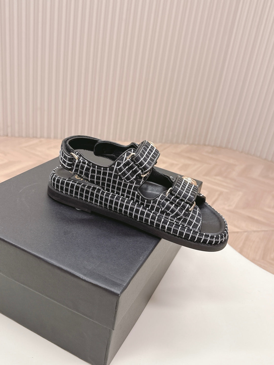 LuxluxHouse Best Quality Chanel Sandals