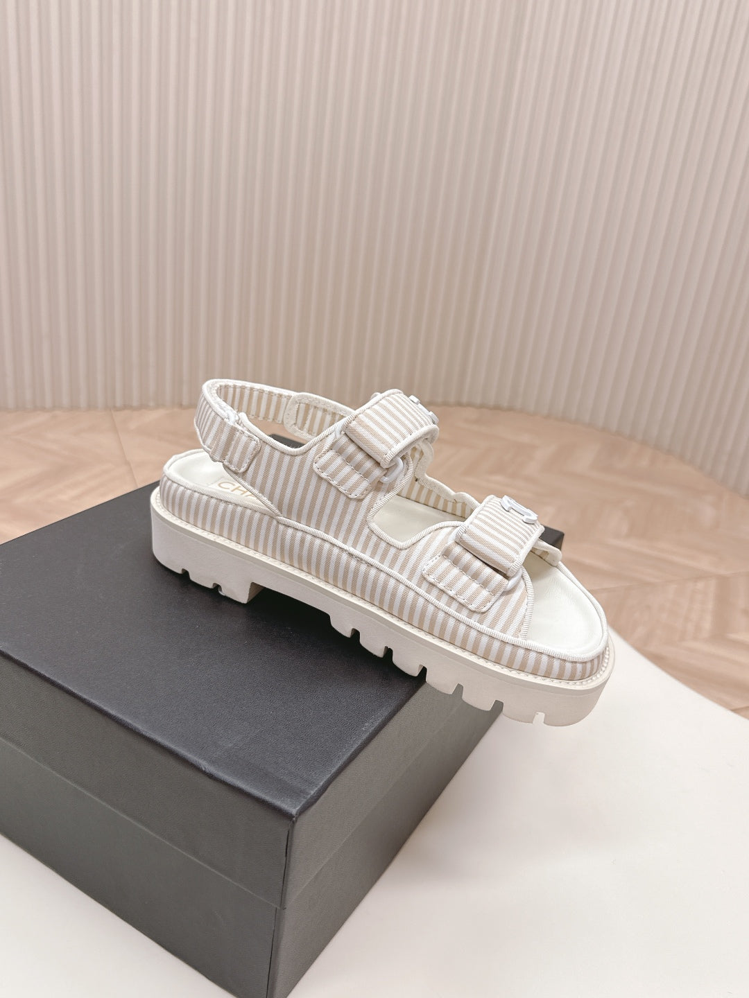 LuxluxHouse Best Quality Chanel Sandals