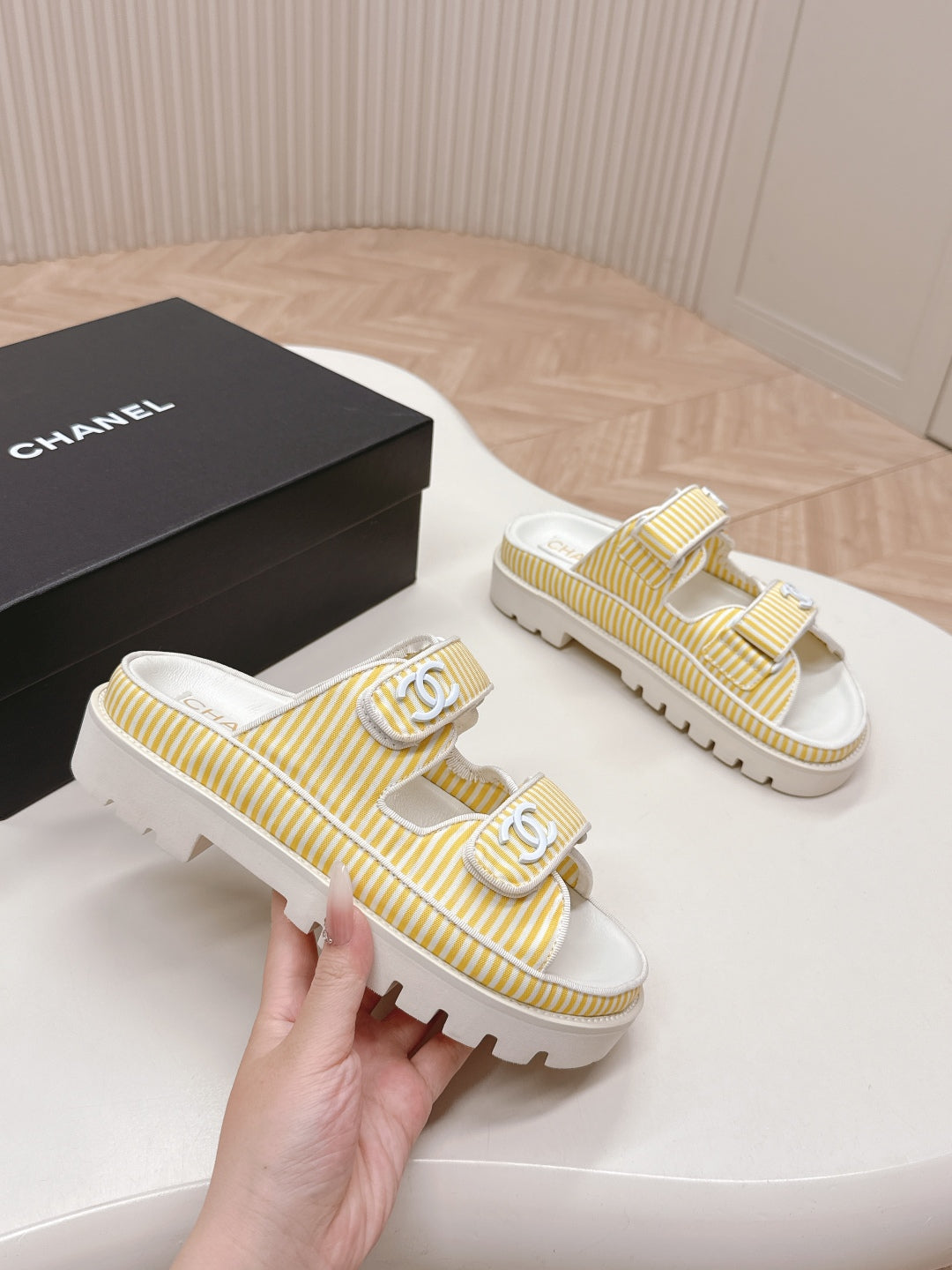 LuxluxHouse Best Quality Chanel Sandals