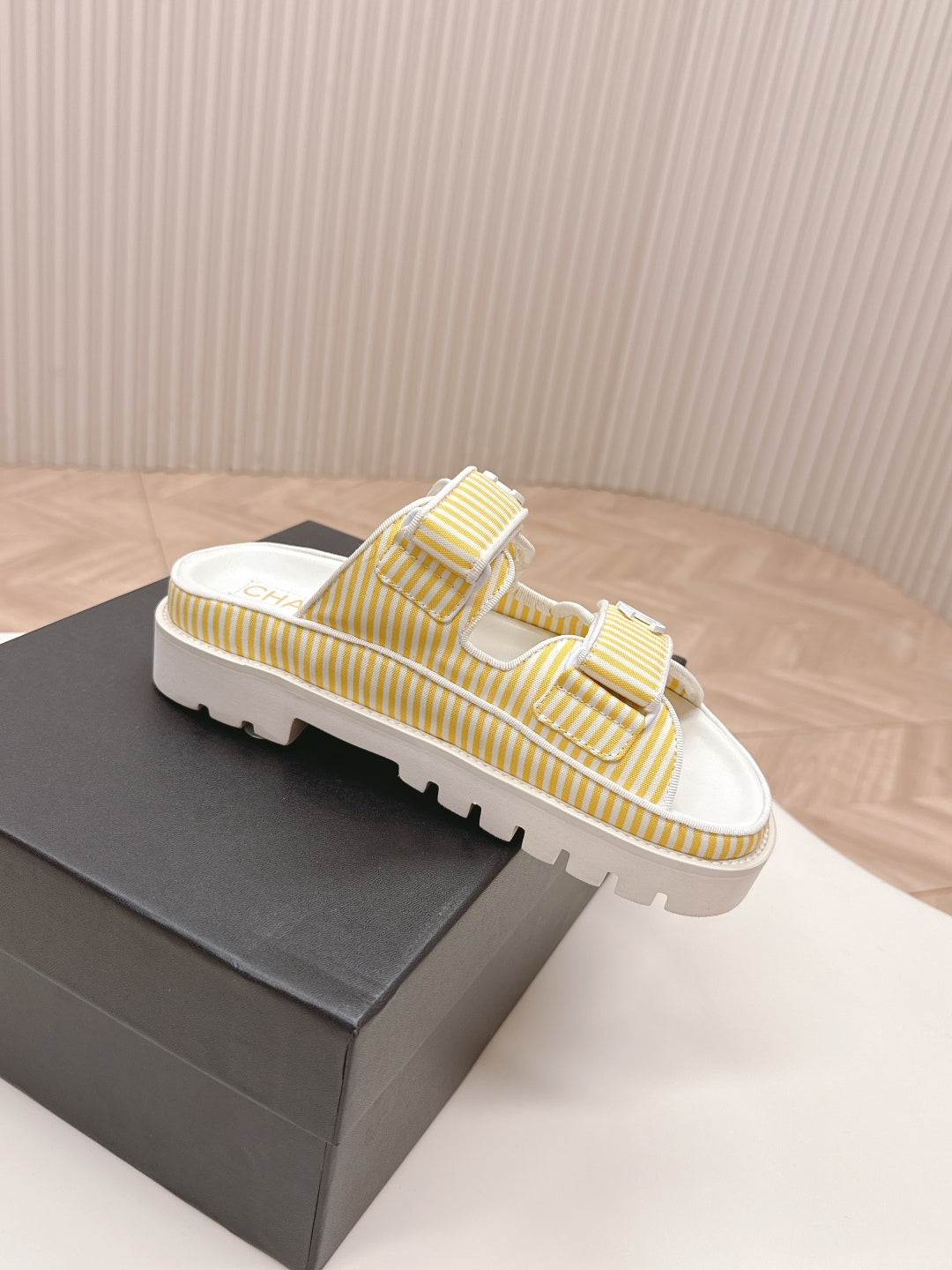 LuxluxHouse Best Quality Chanel Sandals