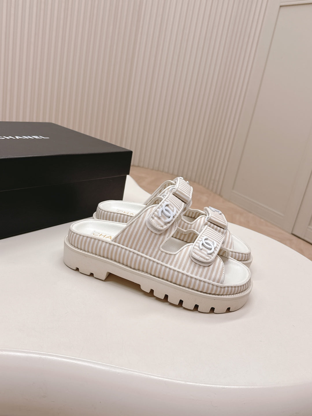 LuxluxHouse Best Quality Chanel Sandals