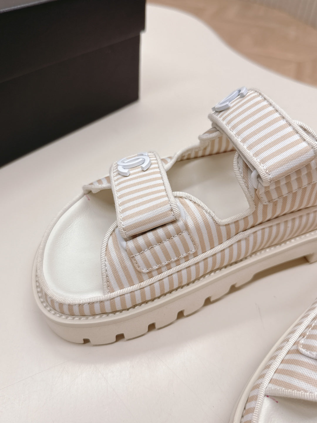 LuxluxHouse Best Quality Chanel Sandals