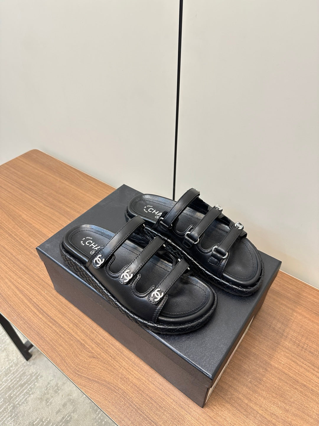 LuxluxHouse Best Quality Chanel Sandals
