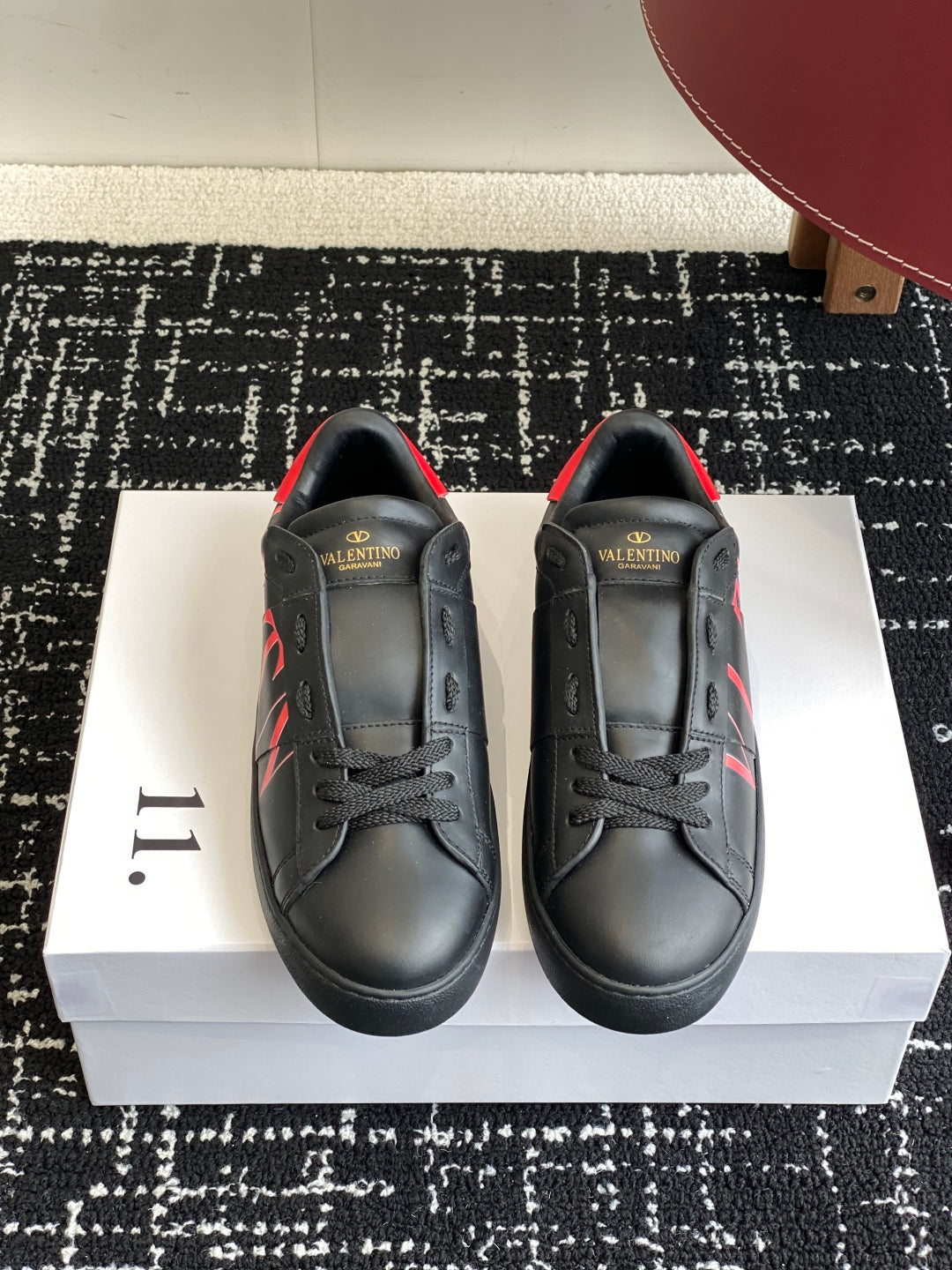 LuxluxHouse Best Quality Shoes Valentino