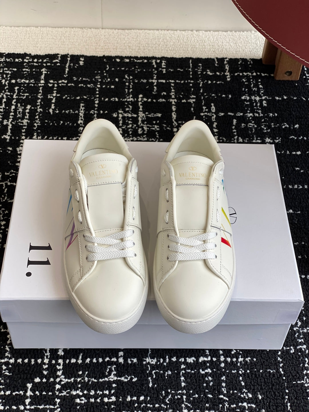 LuxluxHouse Best Quality Shoes Valentino