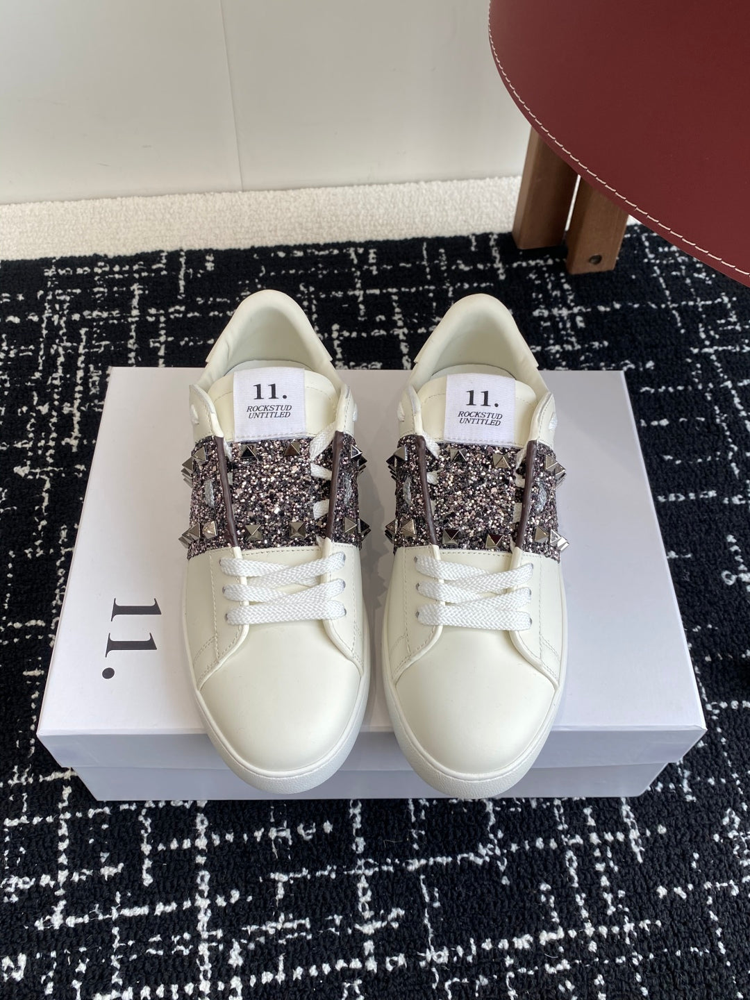 LuxluxHouse Best Quality Shoes Valentino