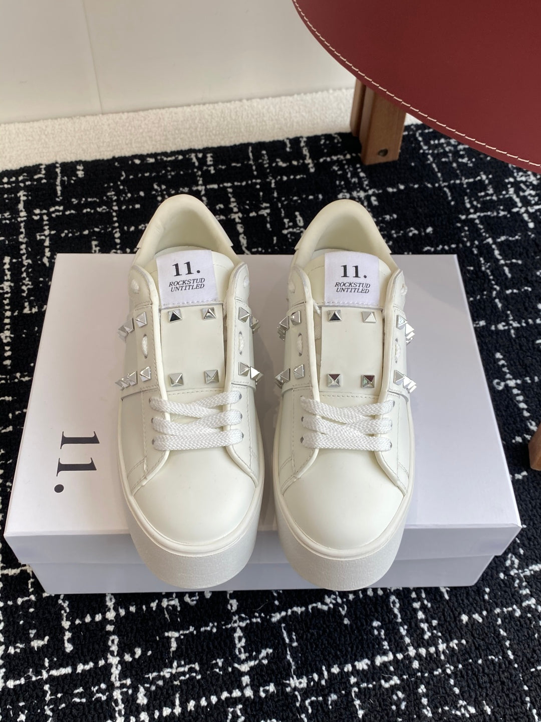 LuxluxHouse Best Quality Shoes Valentino