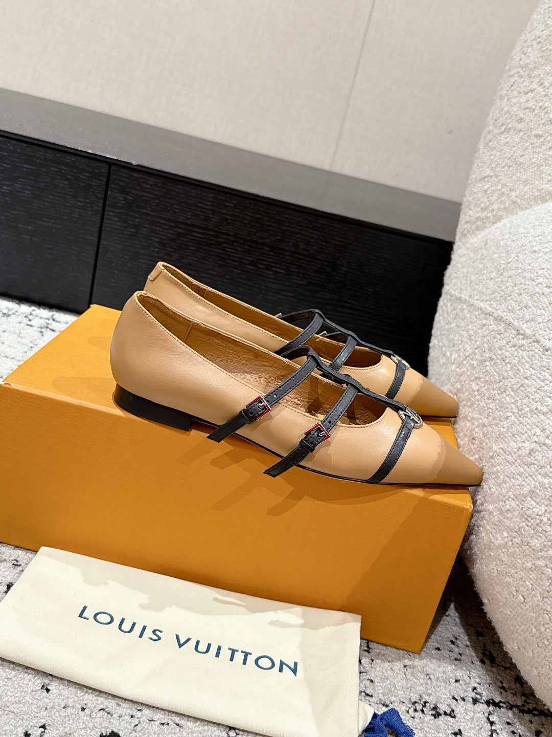 LuxluxHouse Best Quality Women Shoes Louis Vuitton