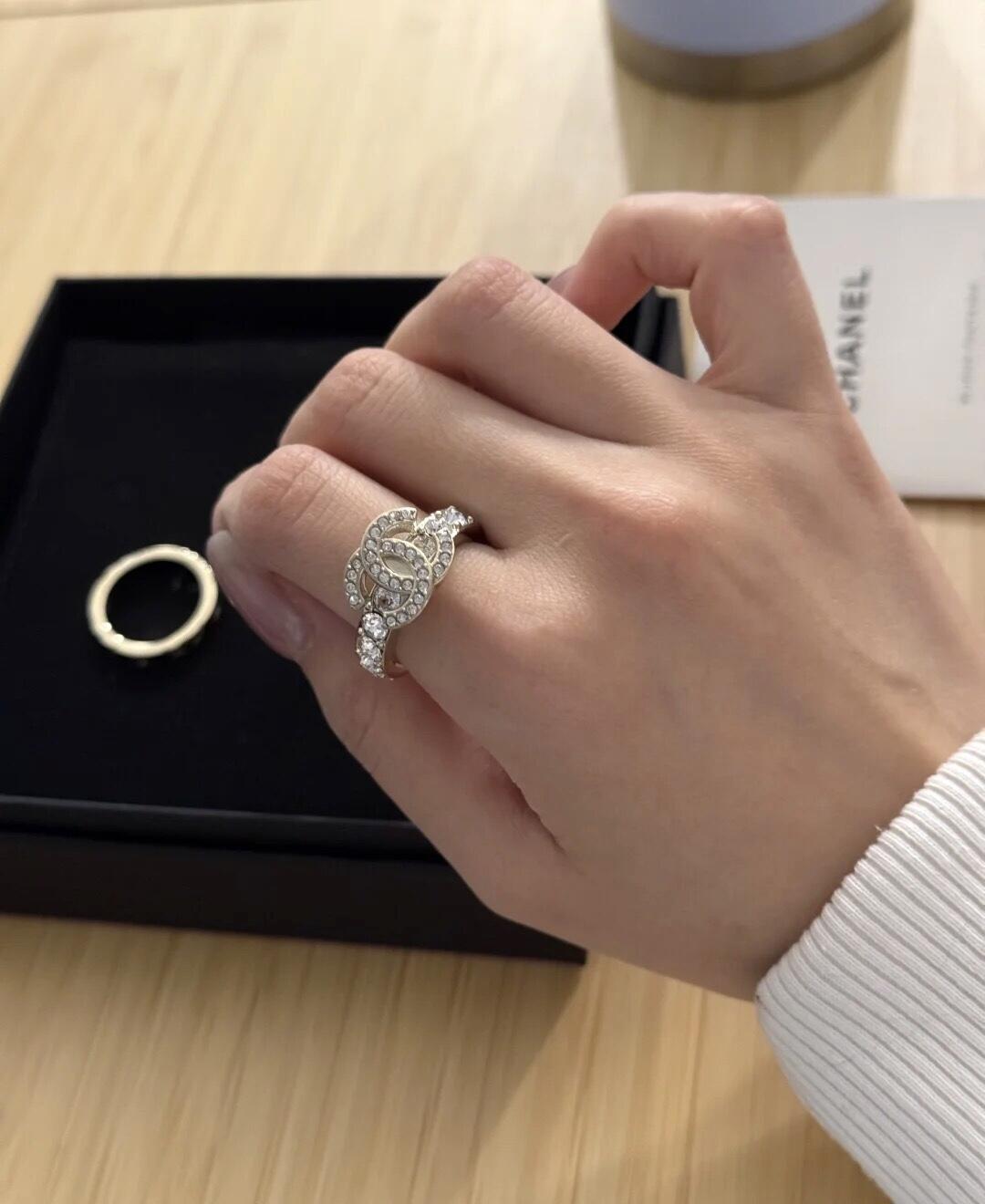 LuxluxHouse Best Quality Accessories Ring Ring Chanel
