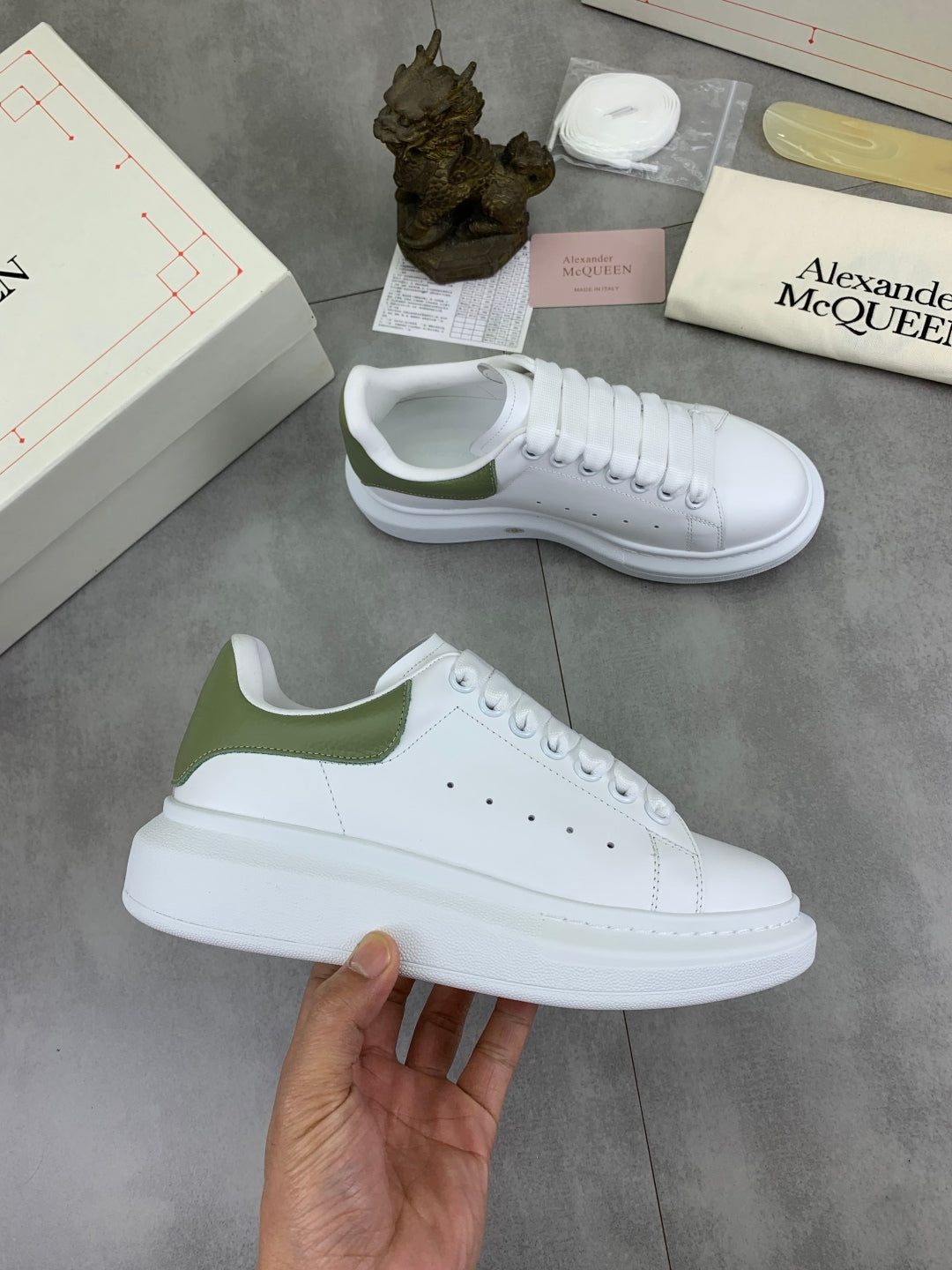 LuxluxHouse Best Quality Shoes Alexander McQueen