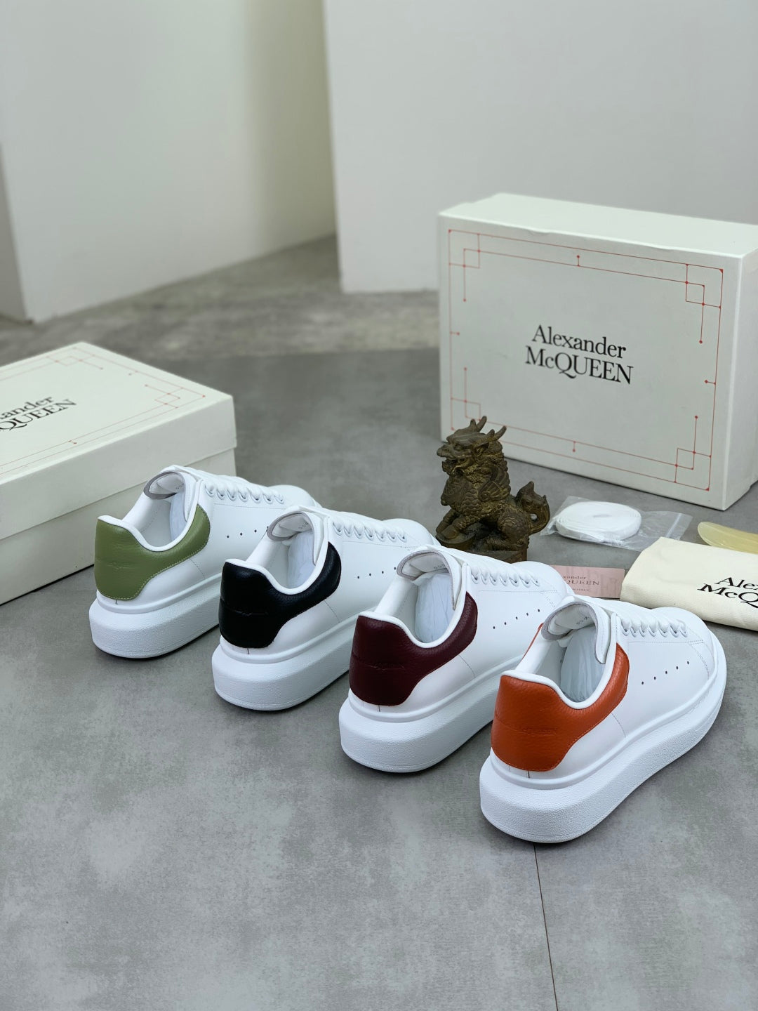 LuxluxHouse Best Quality Shoes Alexander McQueen