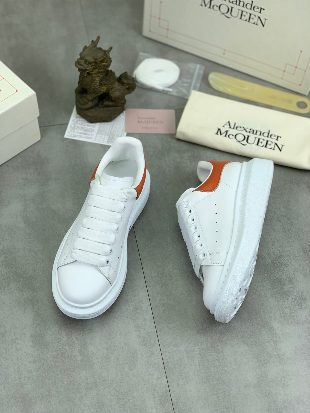 LuxluxHouse Best Quality Shoes Alexander McQueen