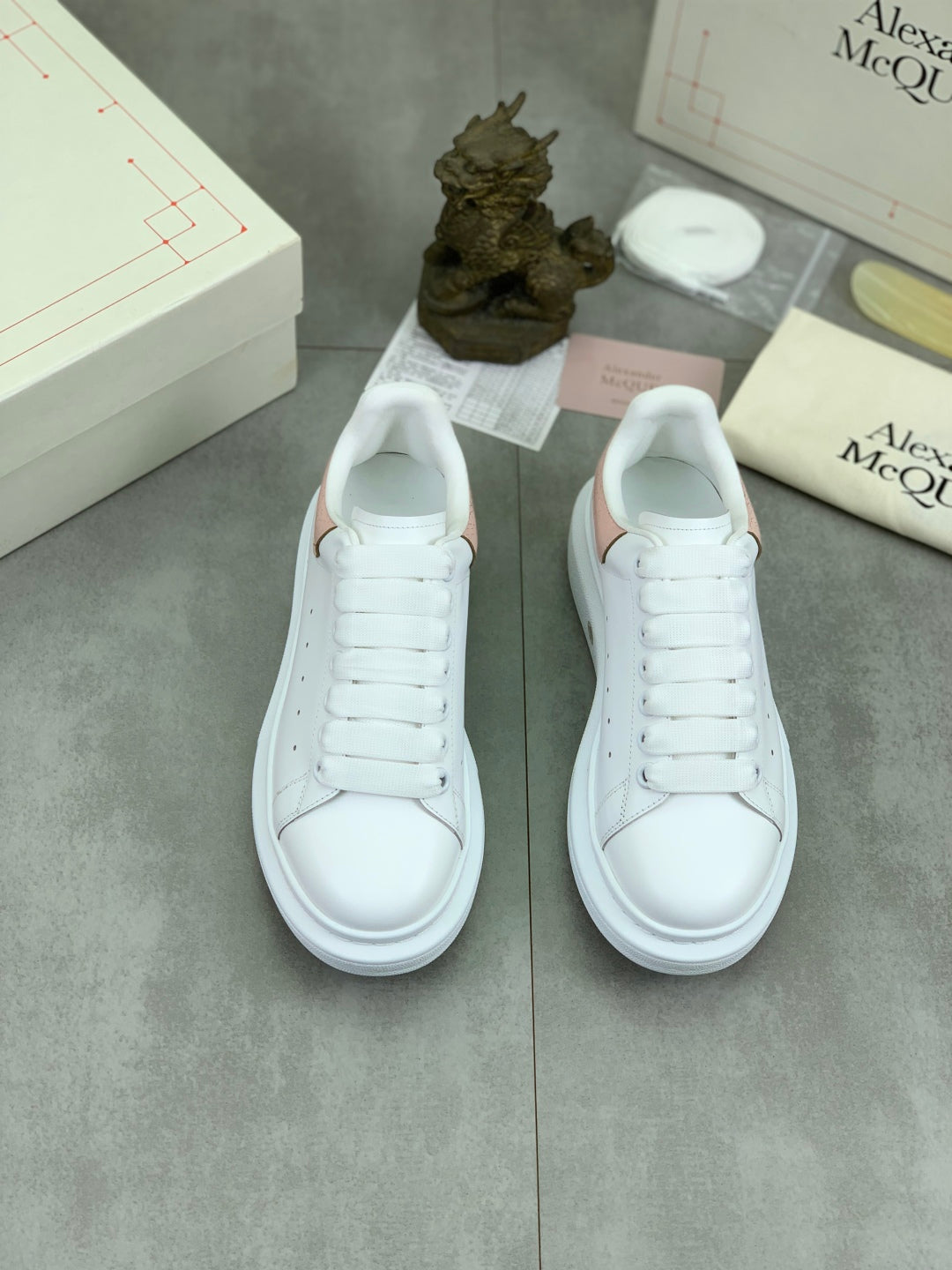 LuxluxHouse Best Quality Shoes Alexander McQueen