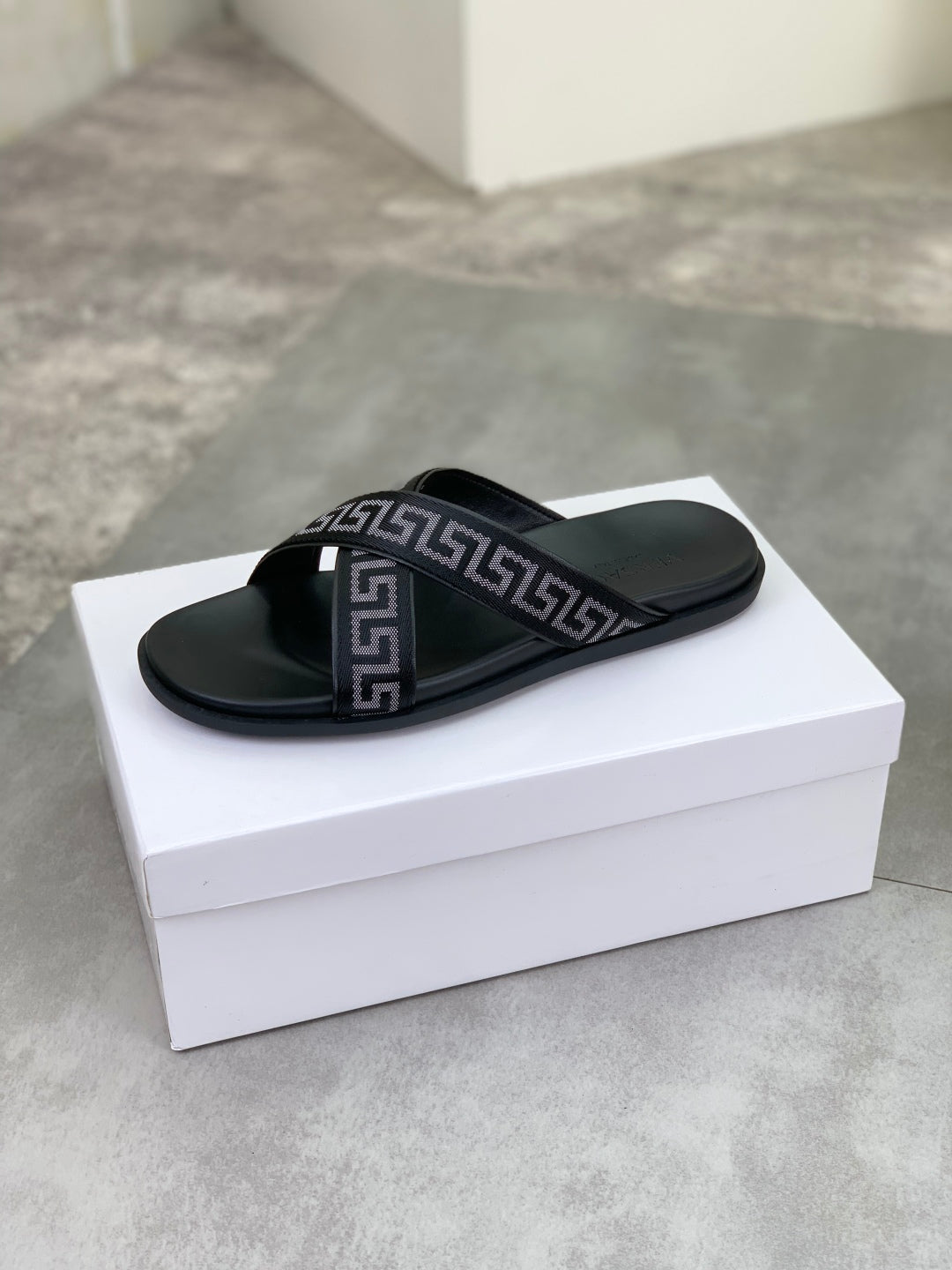 LuxluxHouse Best Quality Sandals Versace