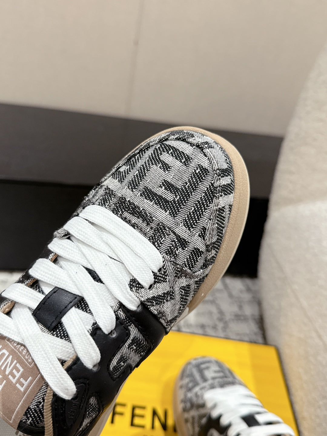 LuxluxHouse Best Quality Shoes Fendi