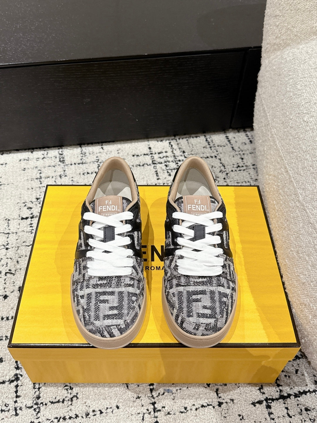 LuxluxHouse Best Quality Shoes Fendi