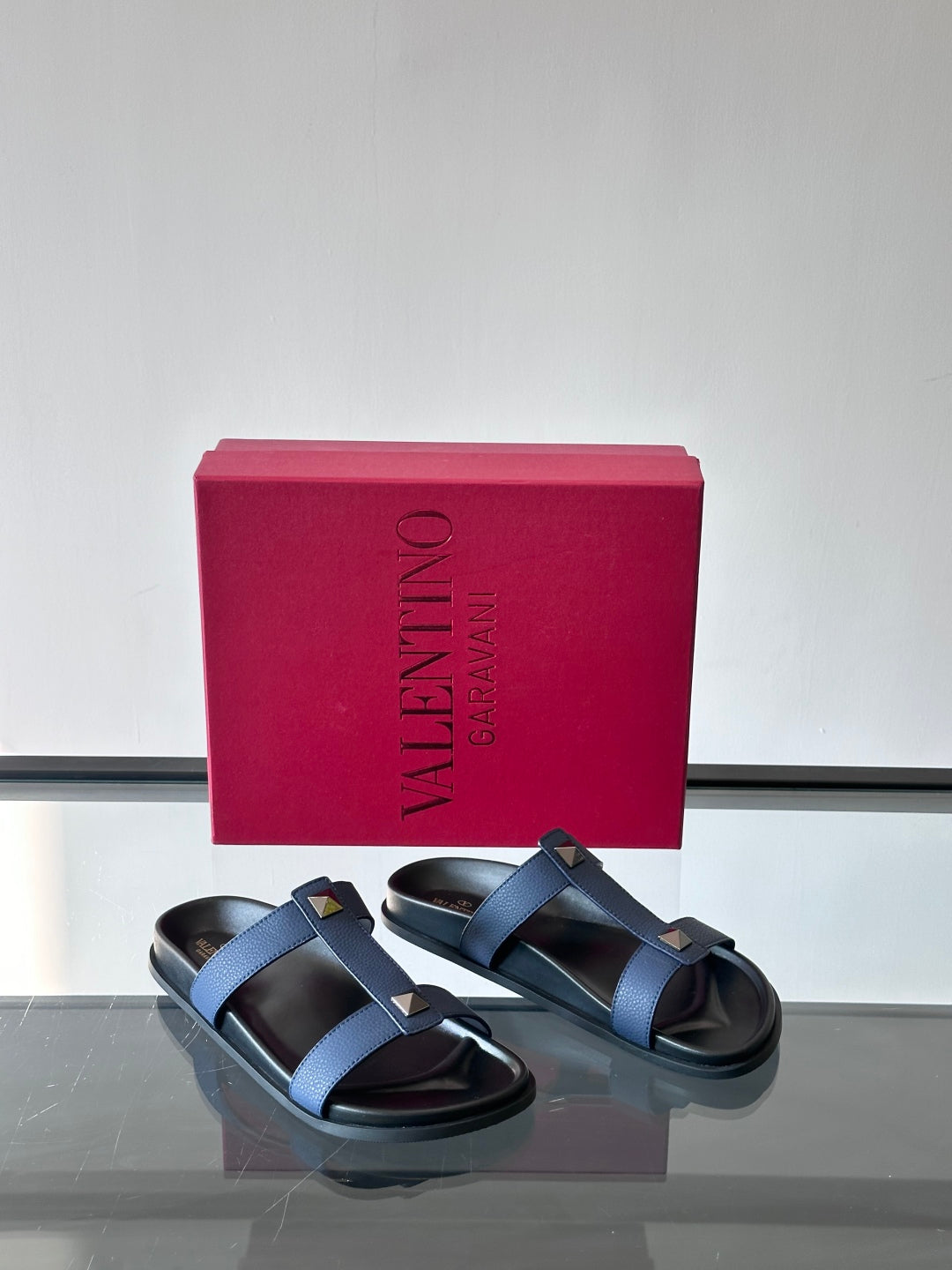LuxluxHouse Best Quality Sandals Valentino