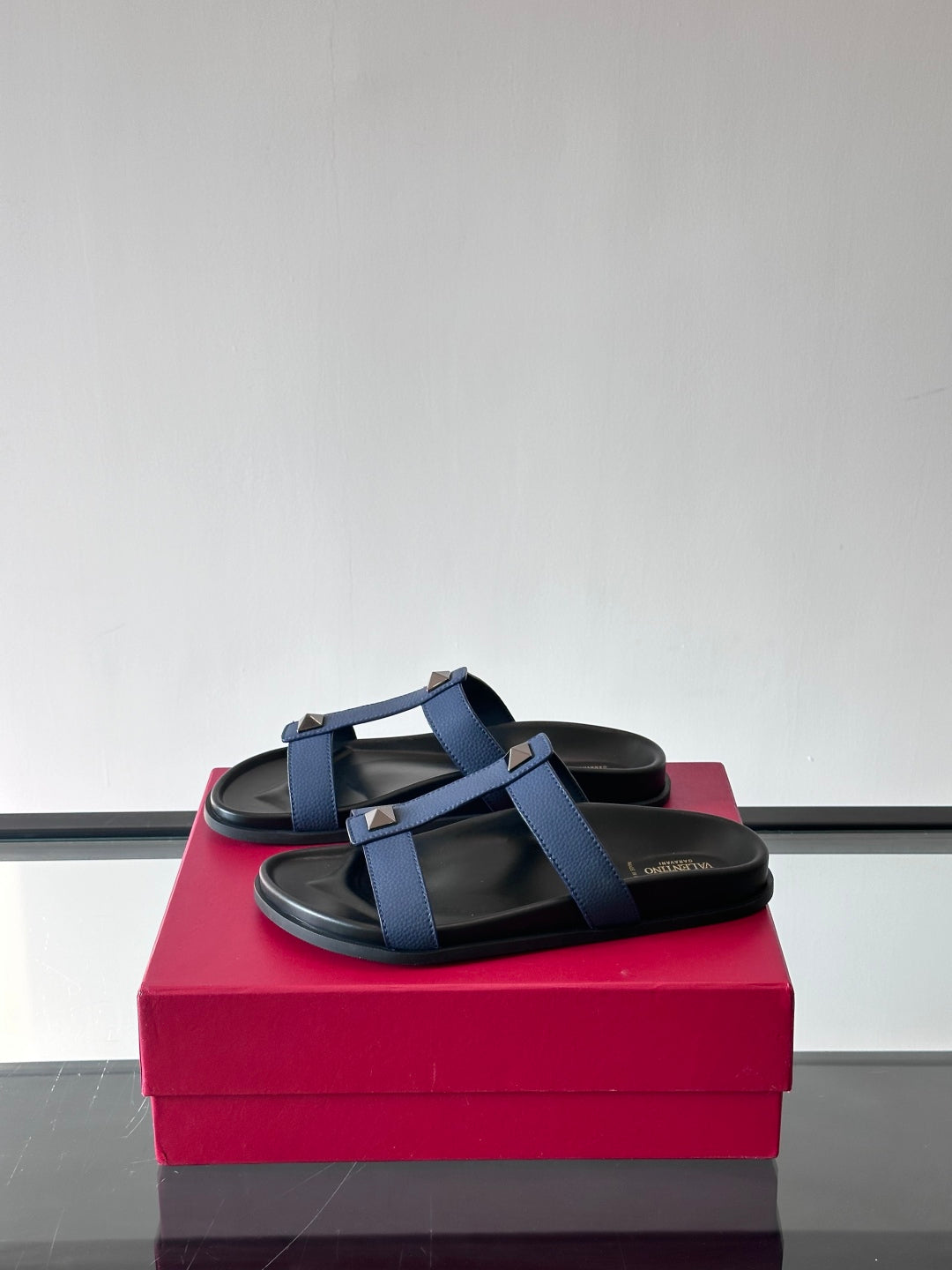 LuxluxHouse Best Quality Sandals Valentino