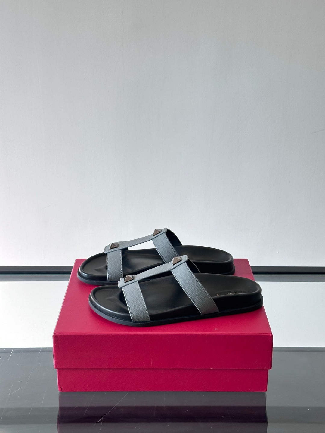 LuxluxHouse Best Quality Sandals Valentino