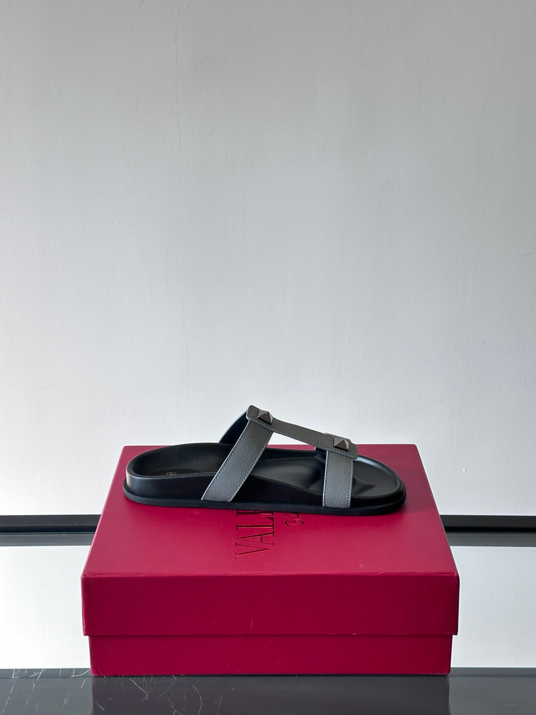 LuxluxHouse Best Quality Sandals Valentino