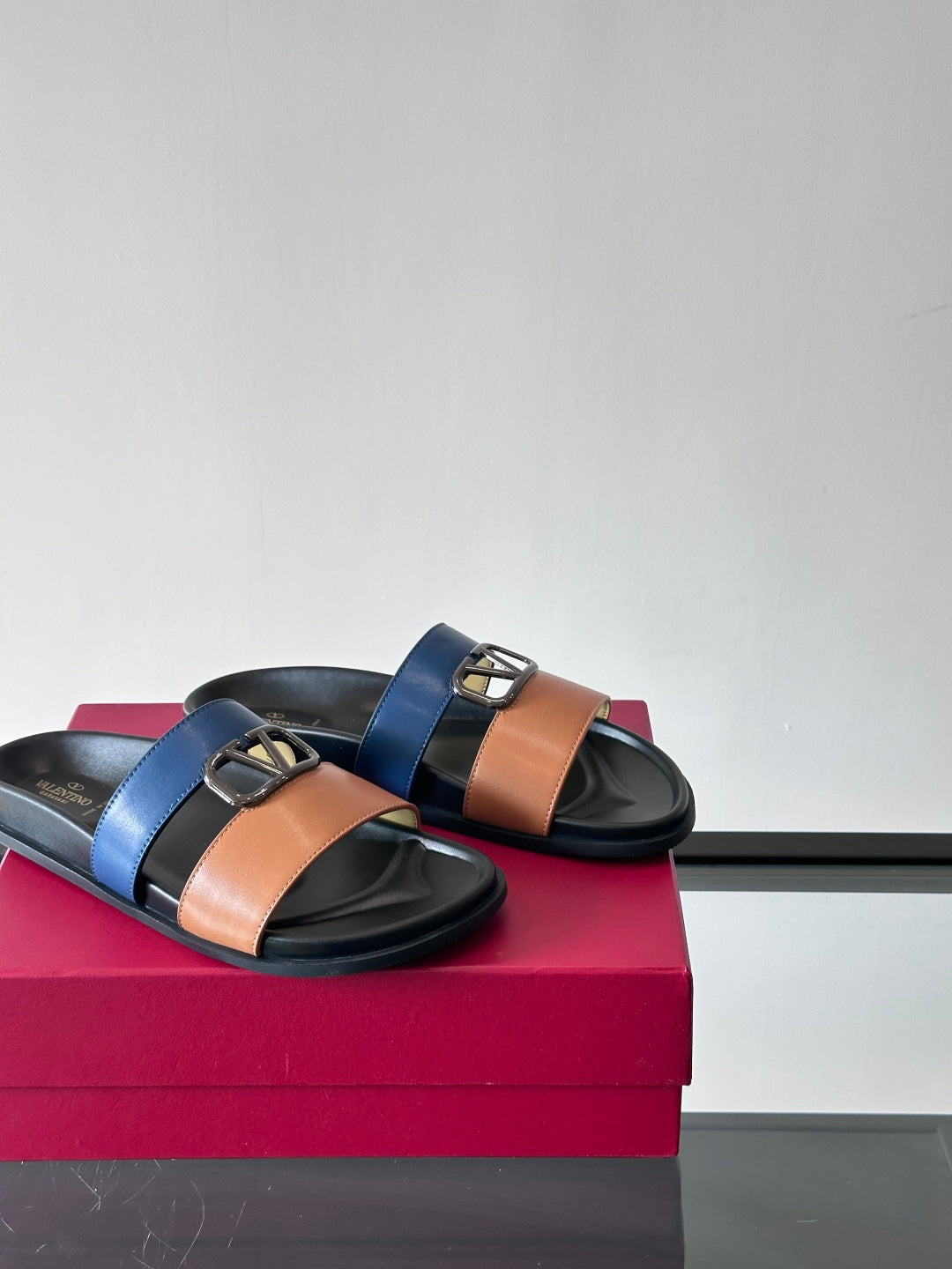 LuxluxHouse Best Quality Sandals Valentino