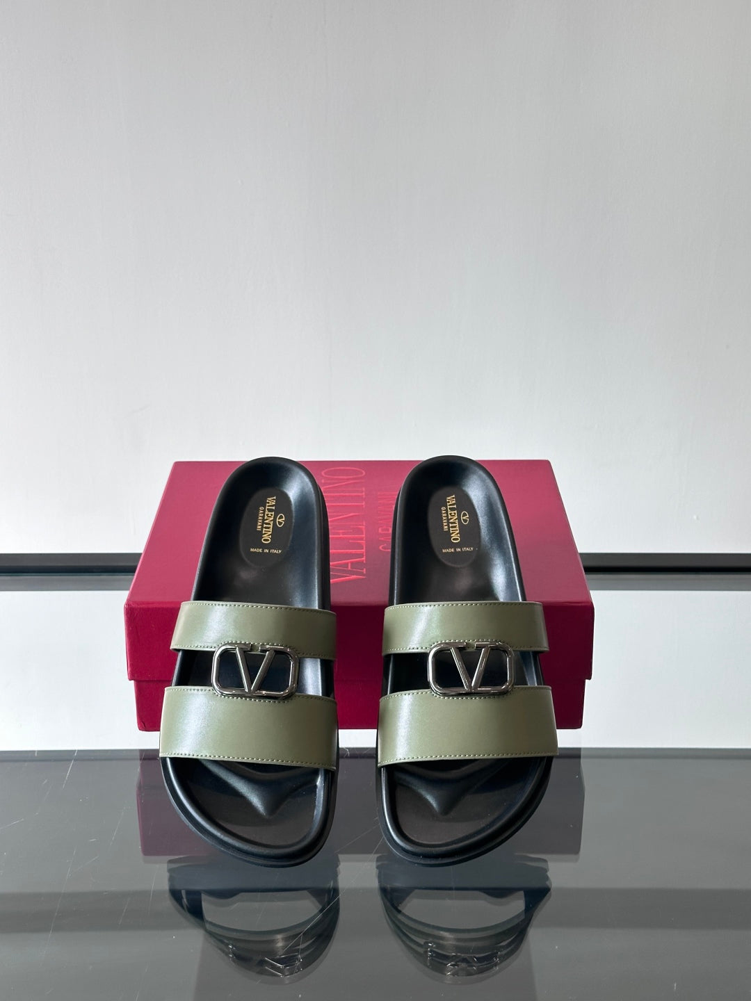 LuxluxHouse Best Quality Sandals Valentino