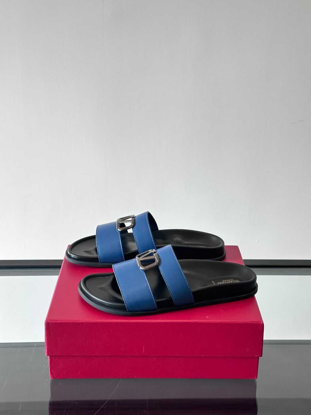 LuxluxHouse Best Quality Sandals Valentino