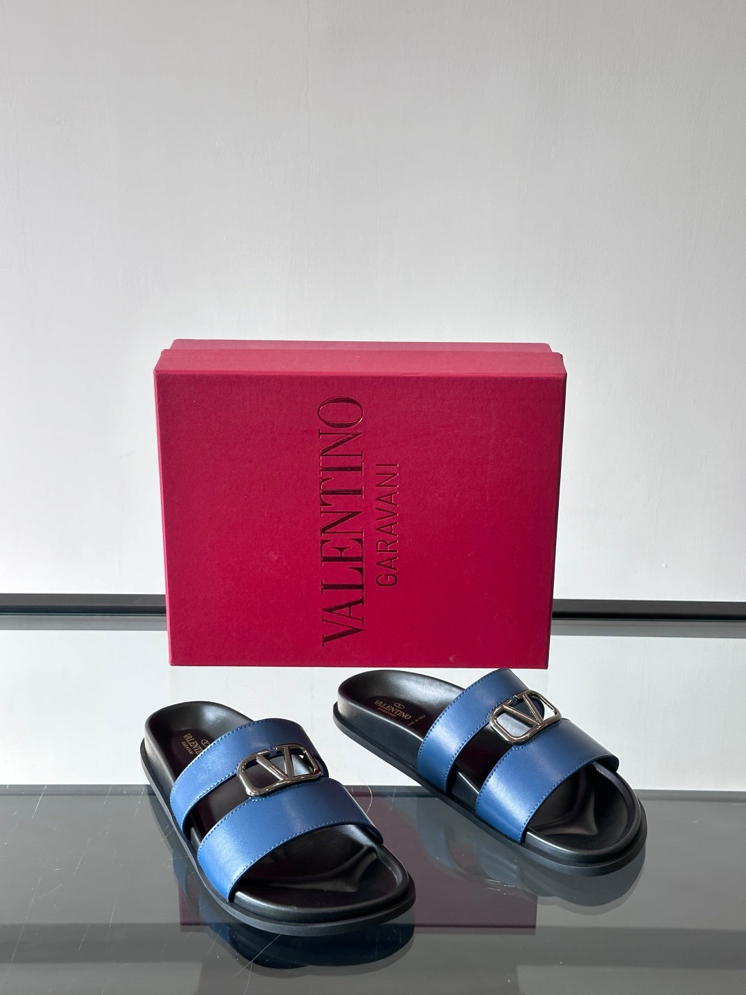 LuxluxHouse Best Quality Sandals Valentino