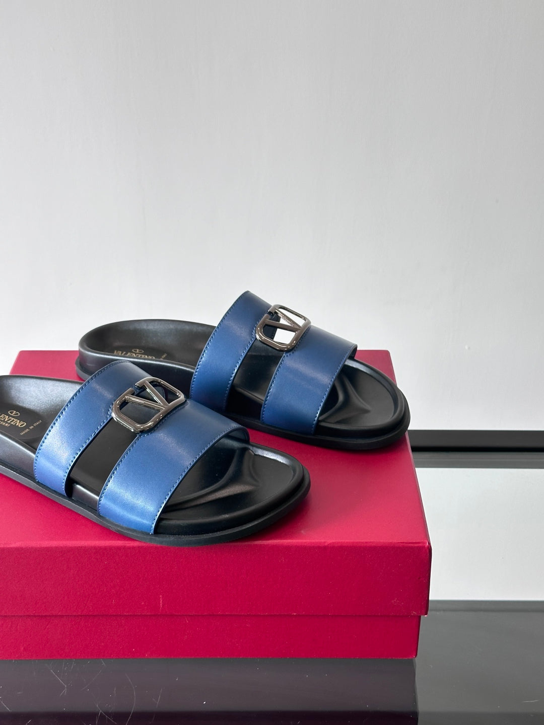 LuxluxHouse Best Quality Sandals Valentino