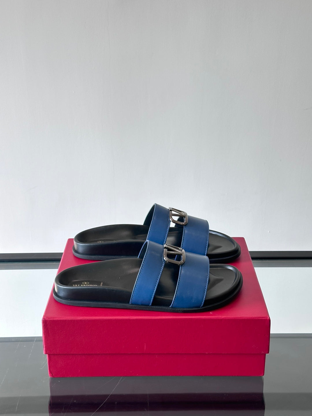 LuxluxHouse Best Quality Sandals Valentino