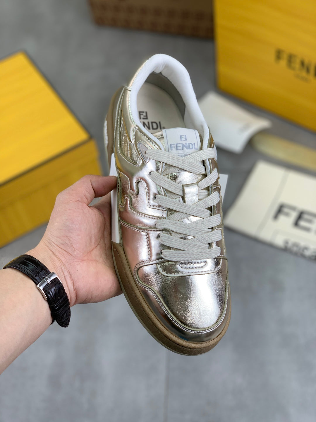 LuxluxHouse Best Quality Shoes Fendi