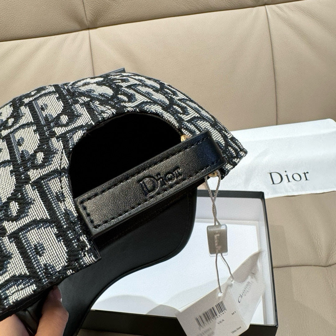 LuxluxHouse Best Quality Caps Dior